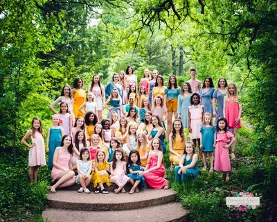 Momentum Dance image 1